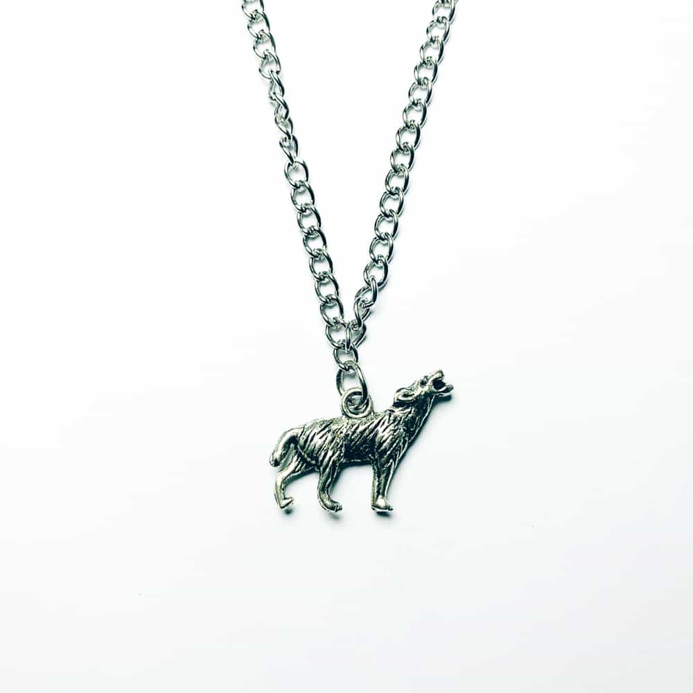 howling wolf Howling Wolf Necklace - Image 1