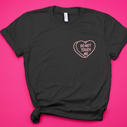 Do Not Touch Me Pocket Print T-Shirt