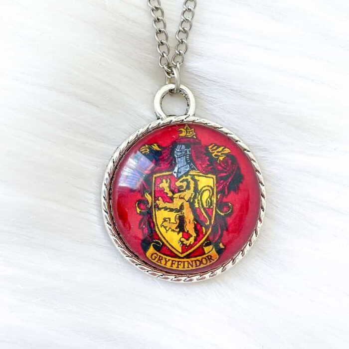 Gryffindor Glass Necklace - Image 2