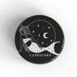 Capricorn Girl Badge/Magnet
