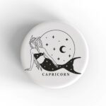 Capricorn Girl Badge/Magnet