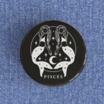 Pisces Girl Badge/Magnet