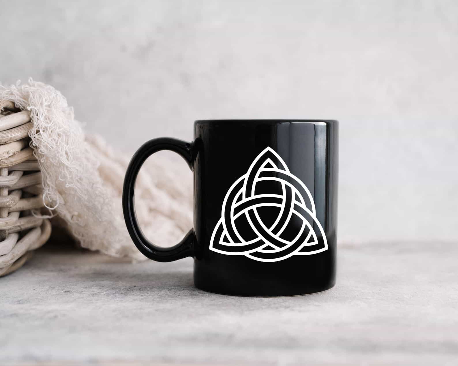 mug charmed 1.2 Triquetra Knot Mug - Image 1