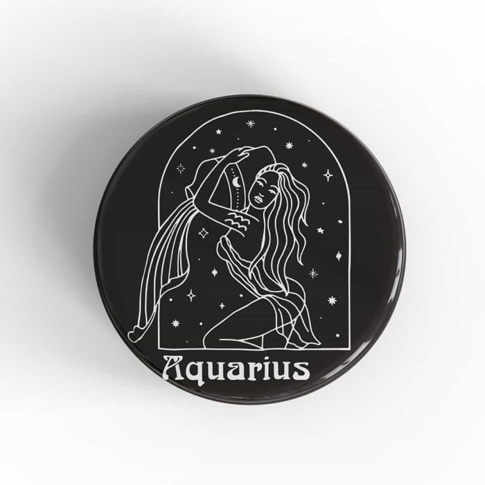 Aquarius Woman Badge/Magnet