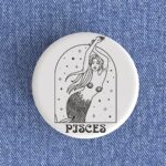 Pisces Woman Badge/Magnet