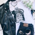Seven Cats Inn T-Shirt