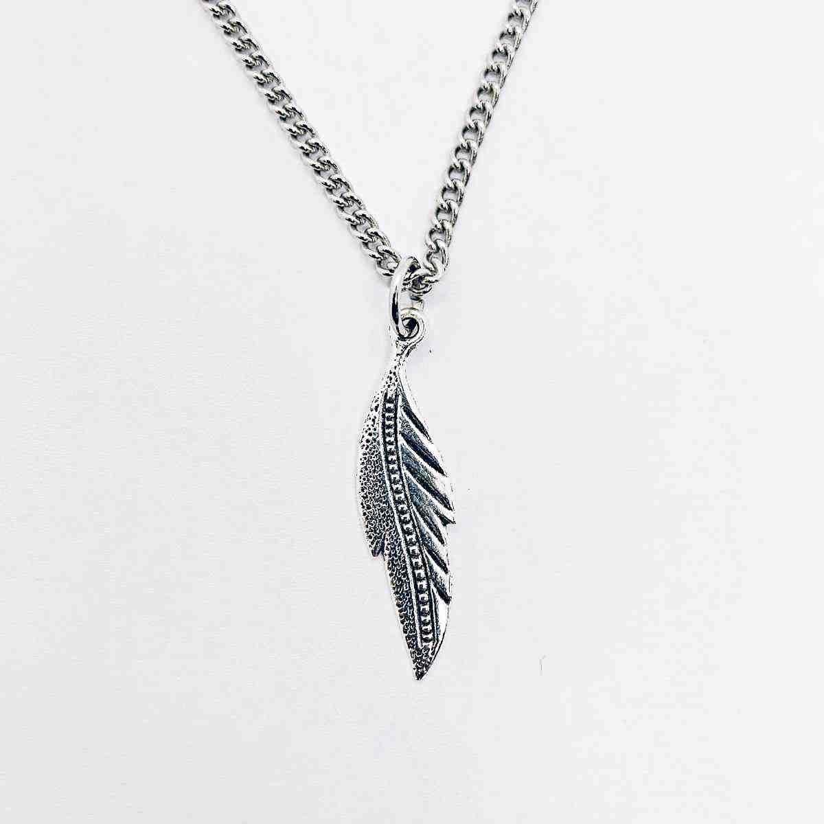 Tiny Feather Necklace Tiny Feather Necklace