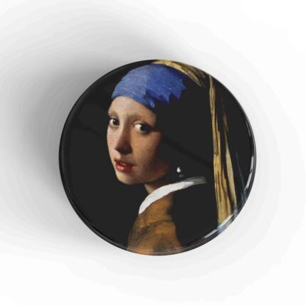 Girl With The Pearl Magnet