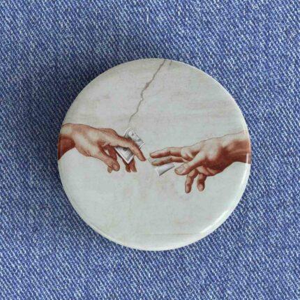 Da Vinci Touching Badge
