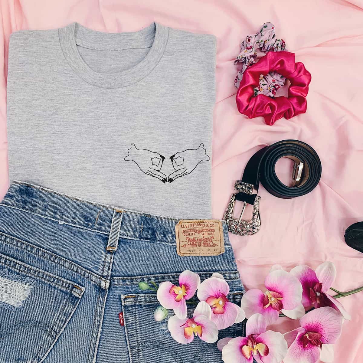 Uterus Hands Symbol Pocket Print T-Shirt Uterus Hands Symbol Pocket Print T-Shirt