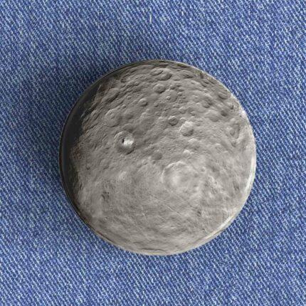 The Moon Badge/Magnet