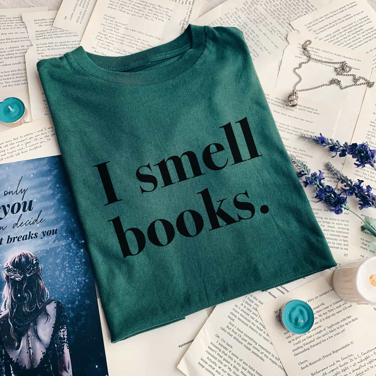 I Smell Books T-Shirt I Smell Books T-Shirt