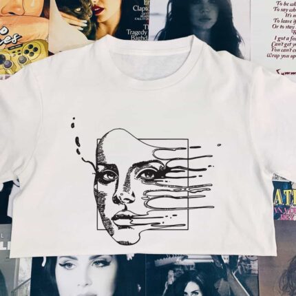 Lana Face Illustration T-Shirt