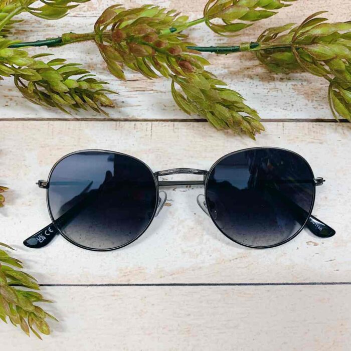 Retro Classic Roundish Sunglasses